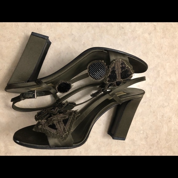 Authentic Prada Green & Black satin beaded heels! - Picture 5 of 5